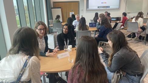 Speed networking of internship host companies with PhD students